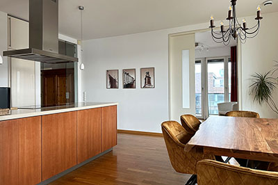 Luxuswohnung Elbsuite: Küche Essplatz