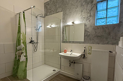 Doppelzimmer Hansaplatz: Dusche