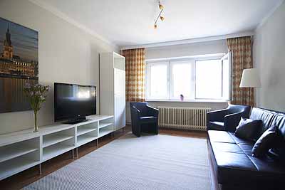 appartement b wohnzimmer schlafcouch fernseher wlan