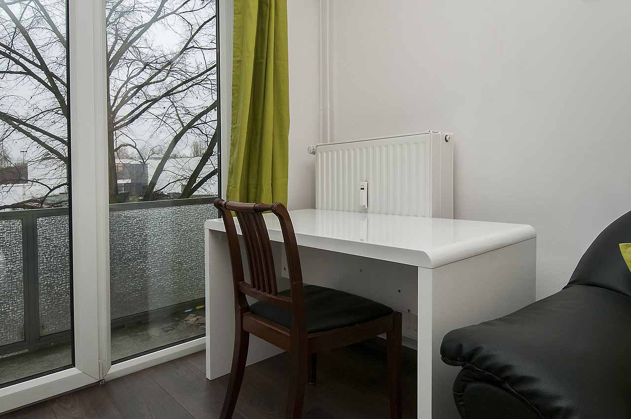 appartement barm schreibtisch balkon