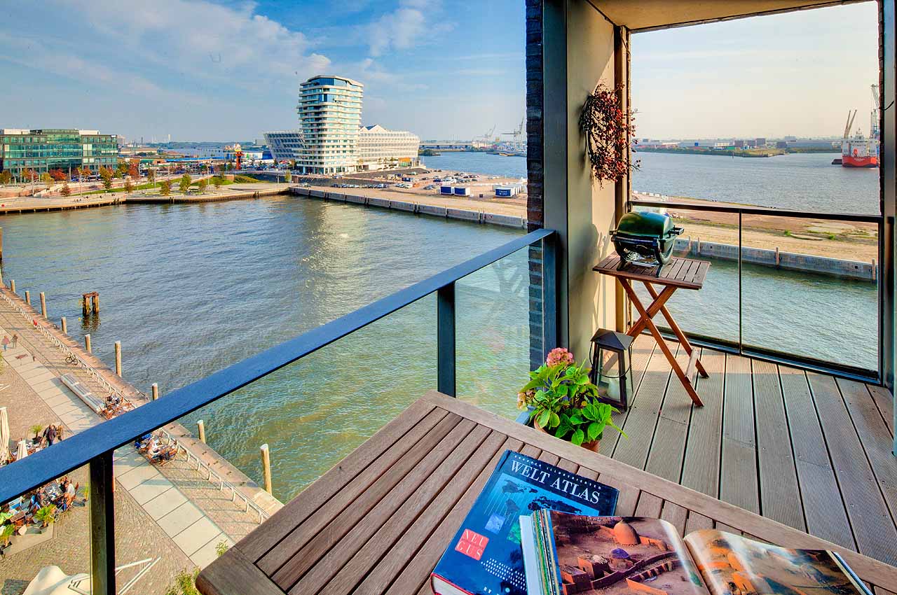 appartement elbsuite blick balkon elbe
