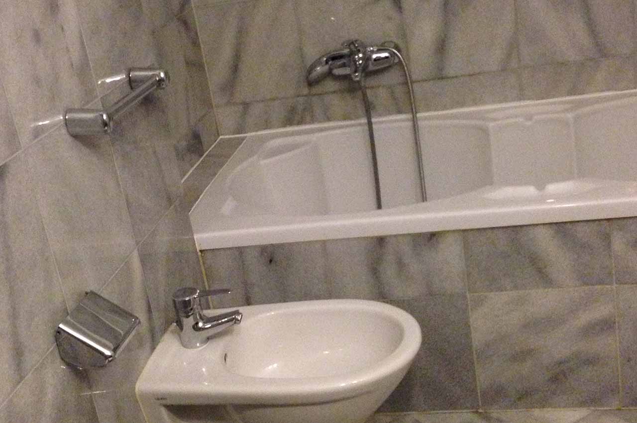 appartement hamm badezimmer wc bidet badewanne