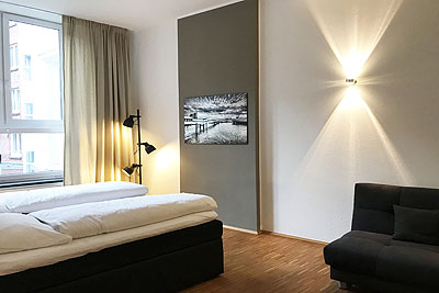 appartement oberdeck doppelzimmer wandlampe