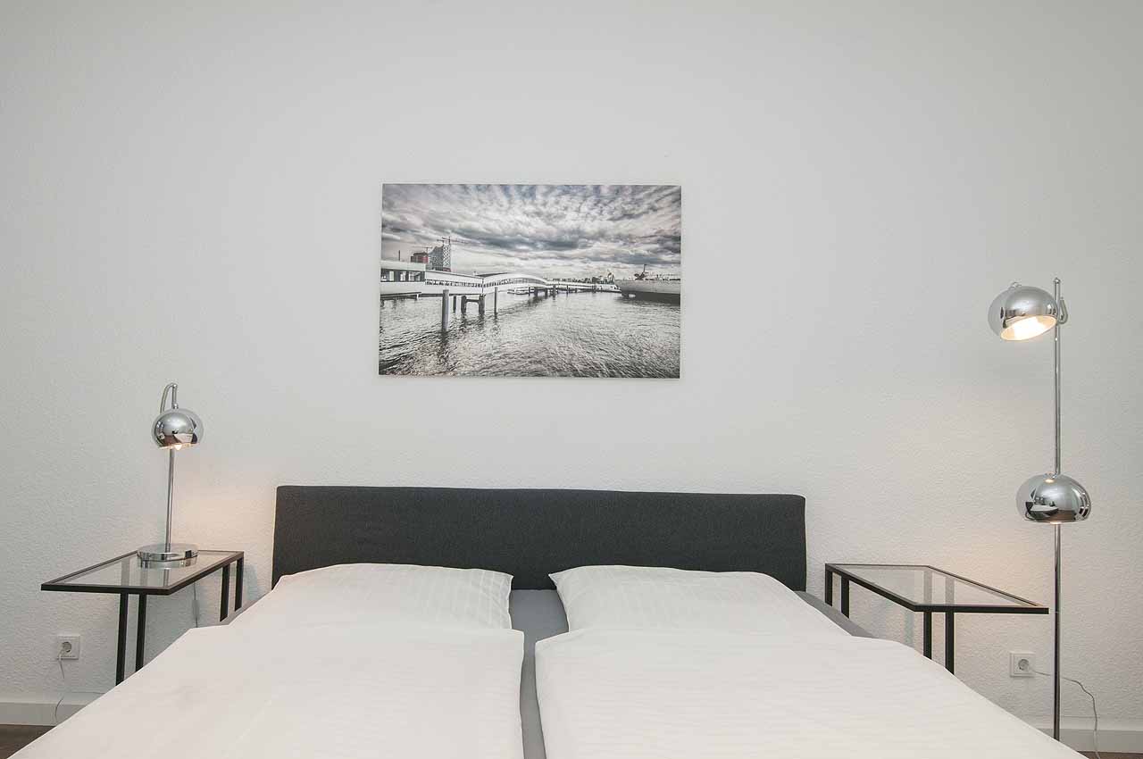 doppelzimmer fleet2 doppelbett nachttische lampen